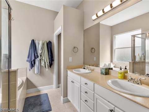 13741 Collina Ct, Estero FL - photo 11 of 41