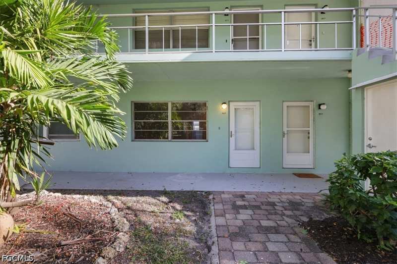 1 bedroom Condominium at 3225 E Riverside Dr 63F, River Garden Condominium, Fort Myers — photo 1