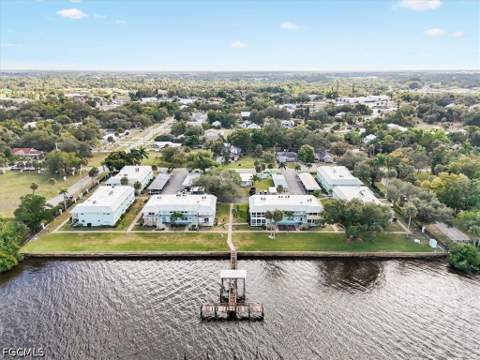 3225 E Riverside Dr 63F, Fort Myers FL - photo 22 of 28