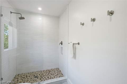 2965 Woodside Ave, Naples FL - photo 9 of 44