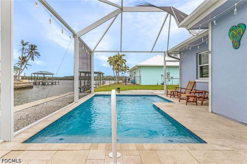 2 bedroom SingleFamilyResidence at 467 Madison Ct, Shell Mound Park, Fort Myers Beach — photo 5