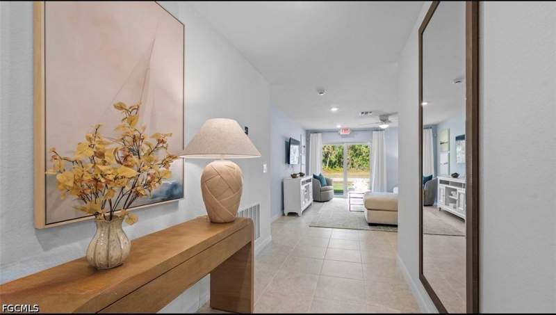 4 bedroom SingleFamilyResidence at 9047 S Indio Cir, Port Labelle, Labelle — photo 4