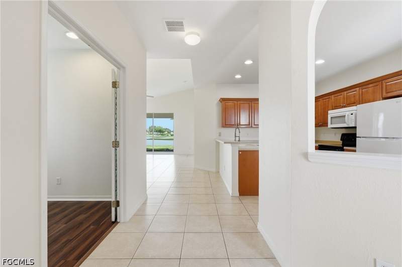 3 bedroom Attached at 4327 Avian Ave, Province Park, Fort Myers — photo 4