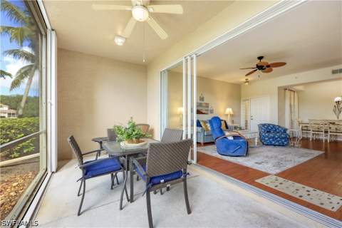 325 Dover Pl 103, Naples FL - photo 10 of 36
