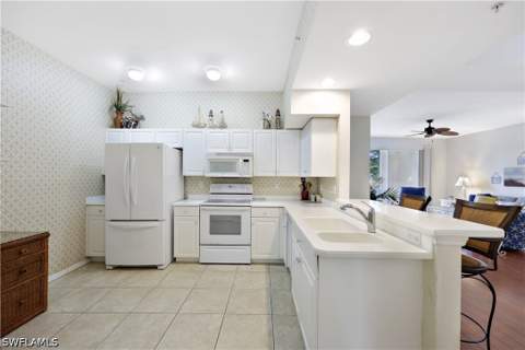 325 Dover Pl 103, Naples FL - photo 13 of 36