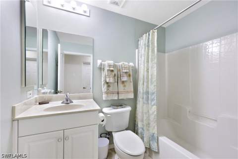 325 Dover Pl 103, Naples FL - photo 23 of 36