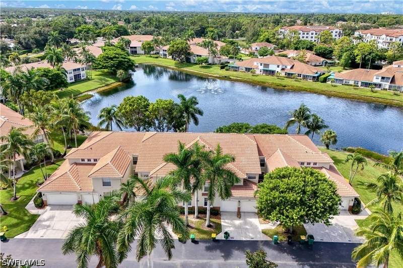 2 bedroom Condominium at 325 Dover Pl 103, Dover Place, Naples — photo 3