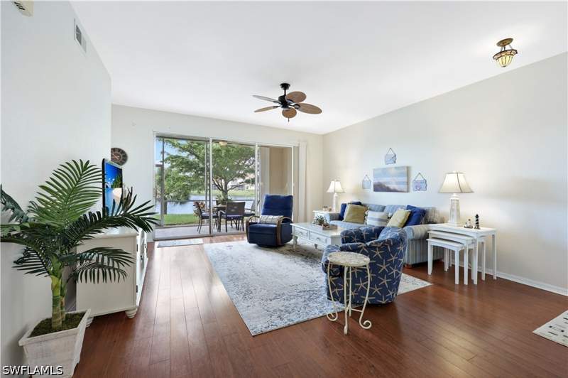 2 bedroom Condominium at 325 Dover Pl 103, Dover Place, Naples — photo 5