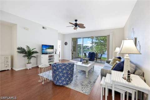 325 Dover Pl 103, Naples FL - photo 7 of 36