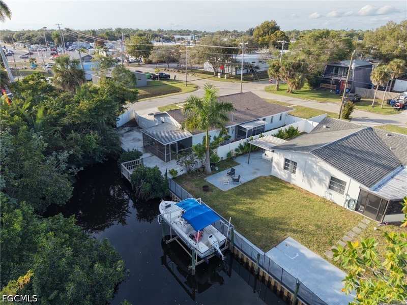 3 bedroom SingleFamilyResidence at 56 Cardinal Dr, Holeusa Estates, North Fort Myers — photo 1