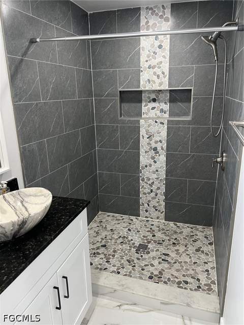 56 Cardinal Dr, North Fort Myers FL - photo 15 of 40