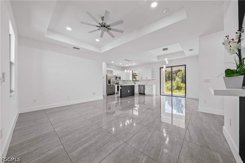 3 bedroom SingleFamilyResidence at 4100 E 14th St, Lehigh Acres, Lehigh Acres — photo 3