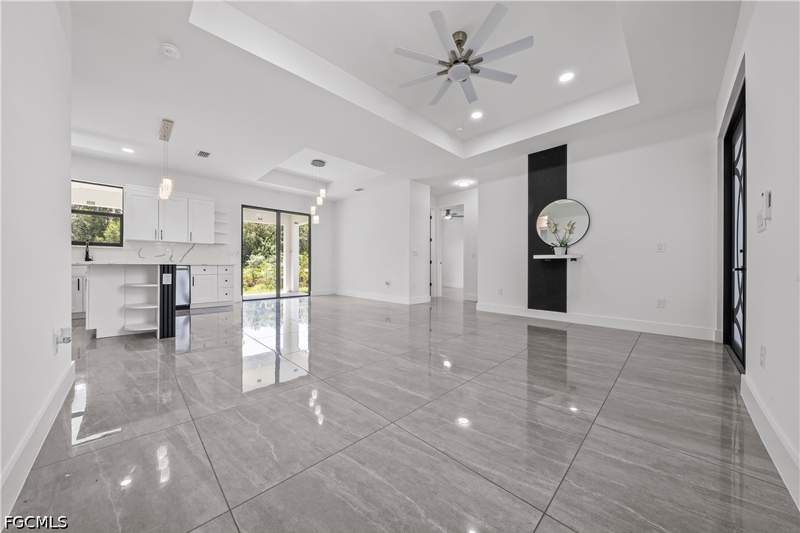 3 bedroom SingleFamilyResidence at 4100 E 14th St, Lehigh Acres, Lehigh Acres — photo 5