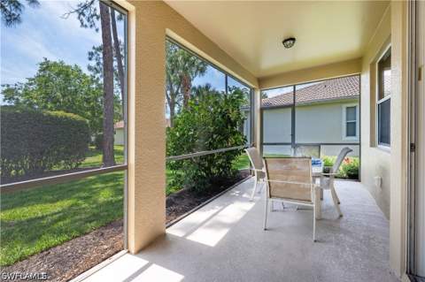 3911 Aurora Ct, Naples FL - photo 15 of 37