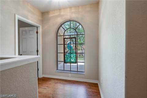 3911 Aurora Ct, Naples FL - photo 22 of 37