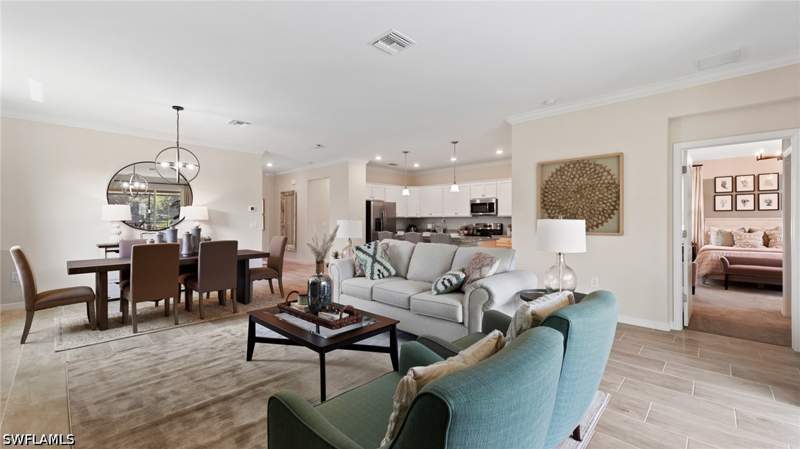 4 bedroom SingleFamilyResidence at 5165 Sugarwood Dr, Maple Point, Naples — photo 5