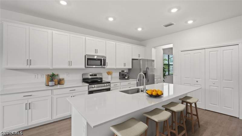 5 bedroom SingleFamilyResidence at 5181 Sugarwood Dr, Maple Point, Naples — photo 4
