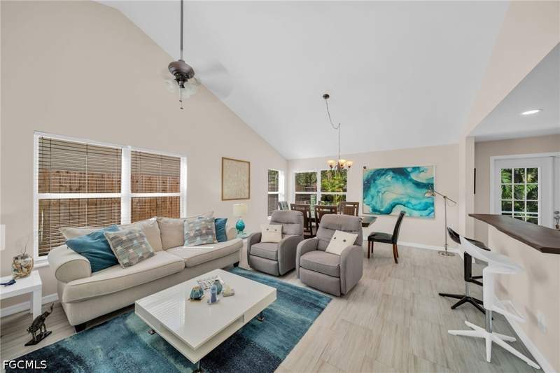 3 bedroom SingleFamilyResidence at 15069 Cloverdale Dr, The Meadow, Fort Myers — photo 4
