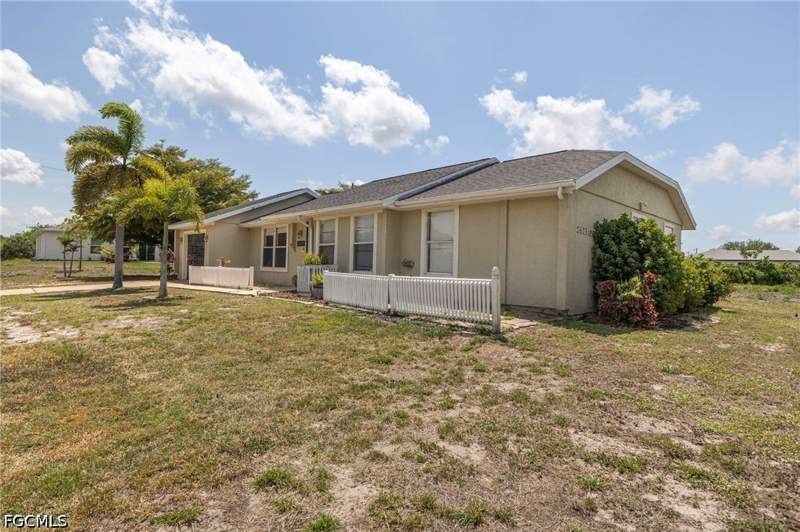 3 bedroom SingleFamilyResidence at 2623 NE 22nd Ave, Cape Coral, Cape Coral — photo 4