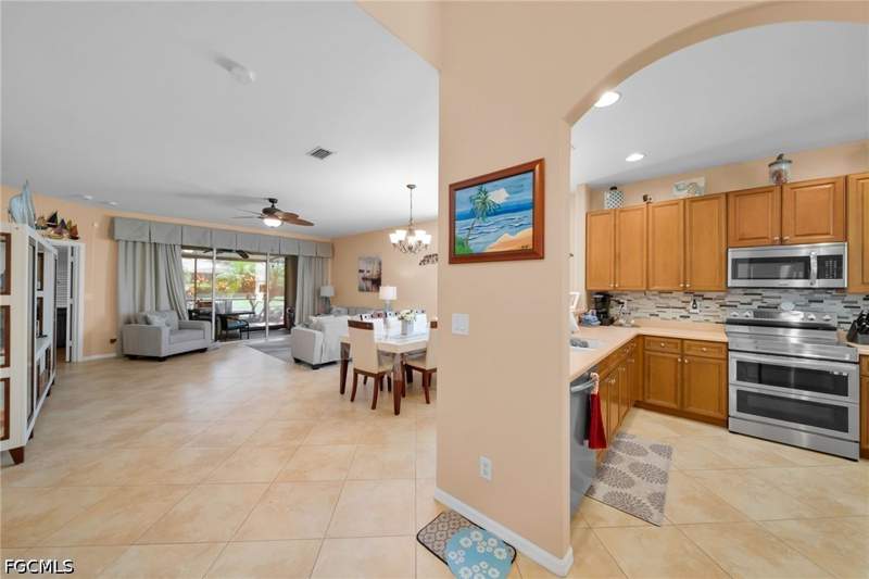 3 bedroom SingleFamilyResidence at 13058 Sail Away St, Moody River Estates, North Fort Myers — photo 2