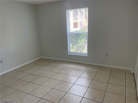12656 Kenwood Ln B, Fort Myers FL - photo 9 of 22