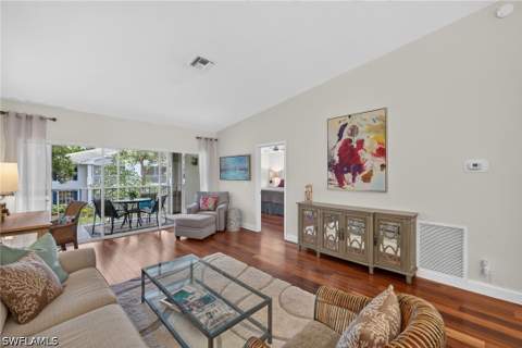 7108 Barrington Cir 202, Naples FL - photo 11 of 27