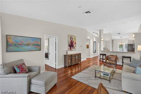 7108 Barrington Cir 202, Naples FL - photo 13 of 27