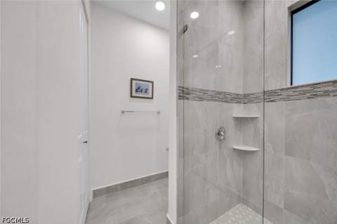 609 Clayton Ave, Lehigh Acres FL - photo 13 of 39
