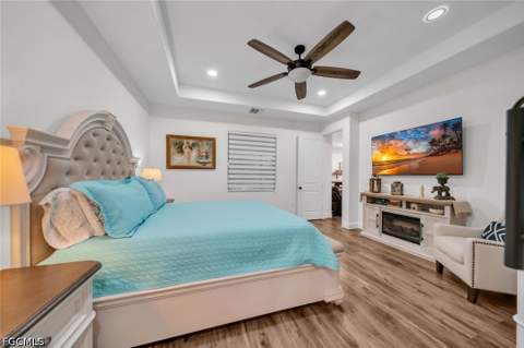 609 Clayton Ave, Lehigh Acres FL - photo 15 of 39