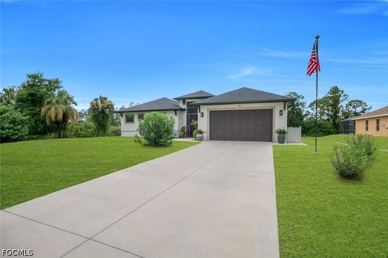 3 bedroom SingleFamilyResidence at 609 Clayton Ave, Lehigh Acres, Lehigh Acres — photo 3