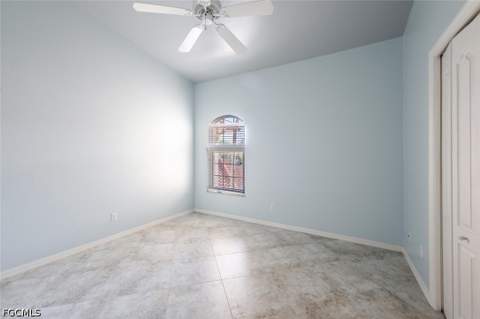 242 Newport Dr 509, Naples FL - photo 17 of 37