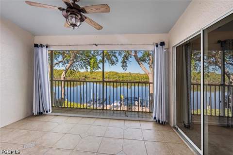 242 Newport Dr 509, Naples FL - photo 21 of 37