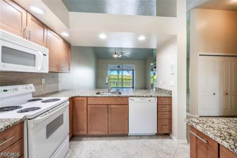 242 Newport Dr 509, Naples FL - photo 8 of 37