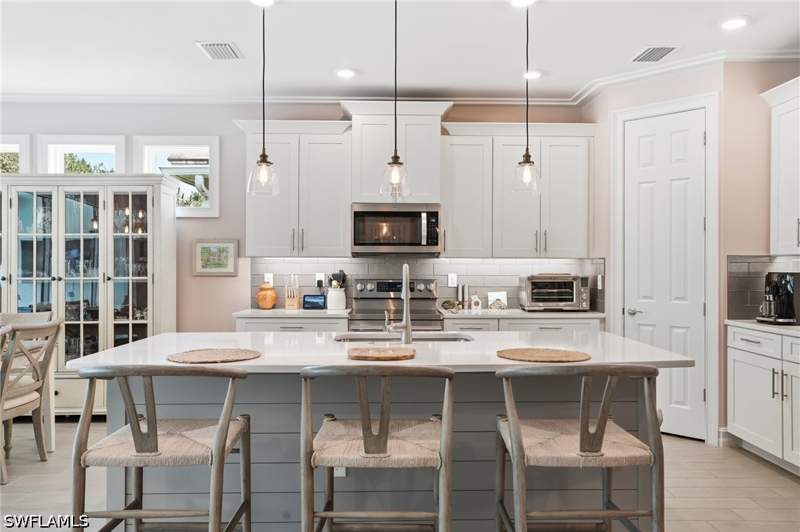 3 bedroom SingleFamilyResidence at 28113 Seasons Tide Ave, Seasons At Bonita, Bonita Springs — photo 2