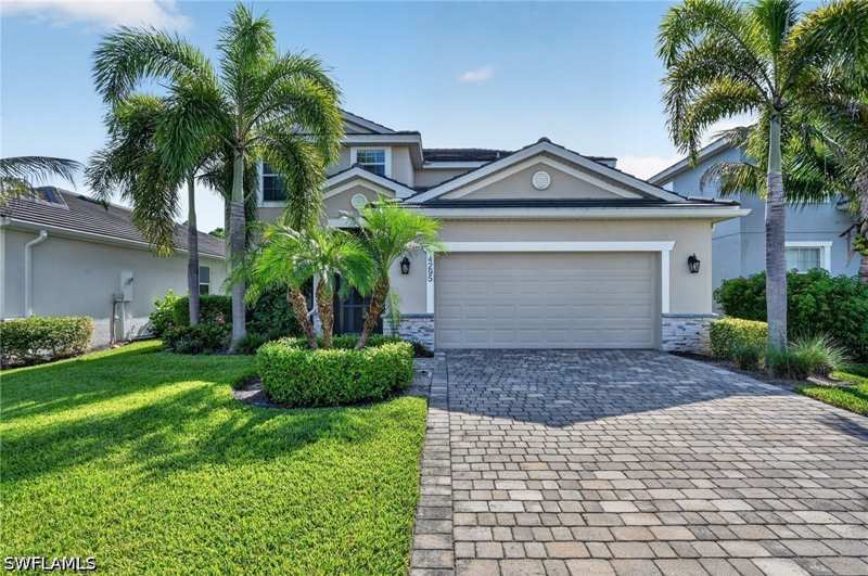 4 bedroom SingleFamilyResidence at 4295 Bluegrass Dr, Castalina, Fort Myers — photo 1