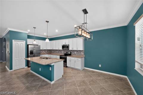 4295 Bluegrass Dr, Fort Myers FL - photo 6 of 50