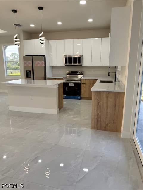 2508 21st St W, Lehigh Acres FL - photo 10 of 21