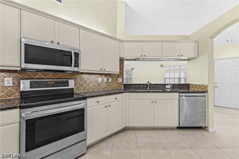 14994 Sterling Oaks Dr, Naples FL - photo 11 of 25