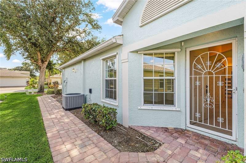 2 bedroom Attached at 14994 Sterling Oaks Dr, Wildcat Cove, Naples — photo 4