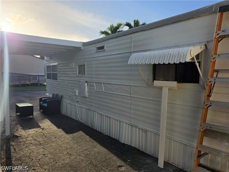 2 bedroom ManufacturedHome at 50 Temple Ln, Holiday Manor, Naples — photo 5