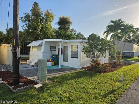 50 Temple Ln, Naples FL - photo 6 of 22