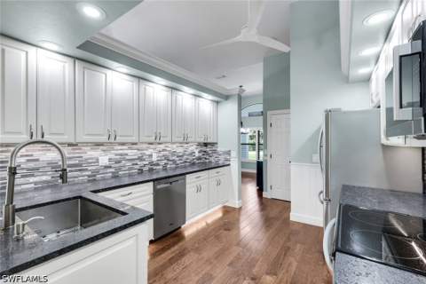 520 Raven Way, Naples FL - photo 10 of 27