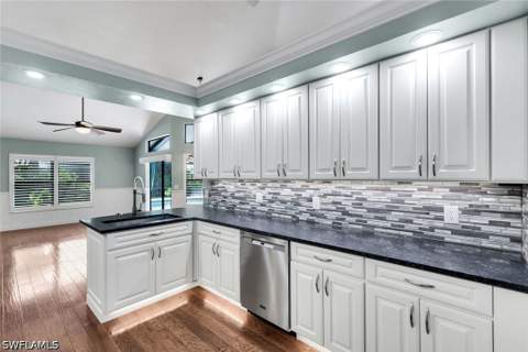 520 Raven Way, Naples FL - photo 12 of 27