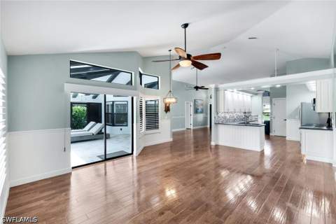 520 Raven Way, Naples FL - photo 8 of 27
