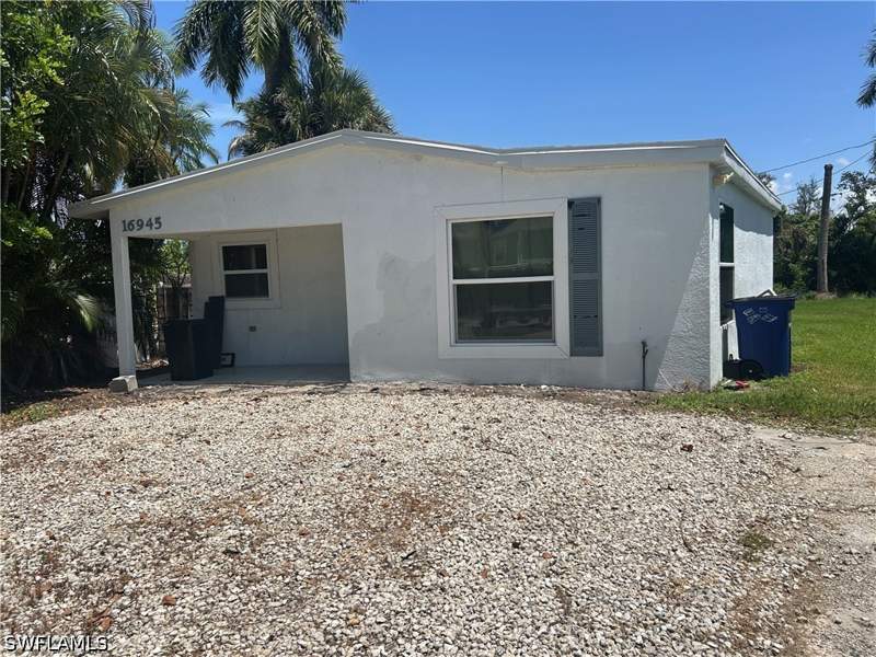 2 bedroom SingleFamilyResidence at 16945 Windcrest Dr, Cottage Point Unrec, Fort Myers — photo 2