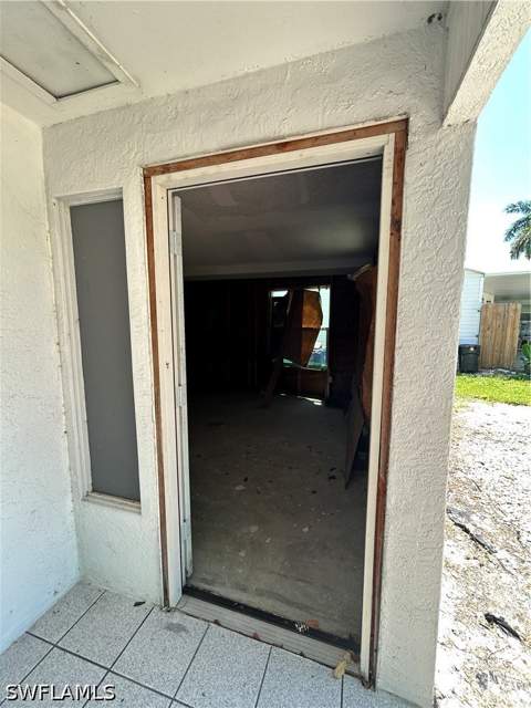 16945 Windcrest Dr, Fort Myers FL - photo 7 of 19