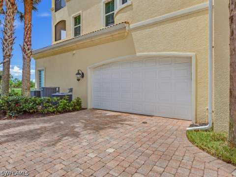 1446 Borghese Ln 101, Naples FL - photo 18 of 23