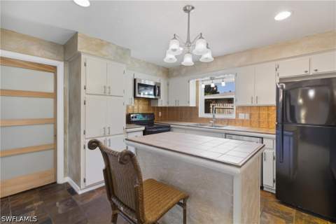 1259 Stadler Dr, Fort Myers FL - photo 12 of 46