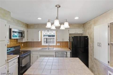 1259 Stadler Dr, Fort Myers FL - photo 13 of 46