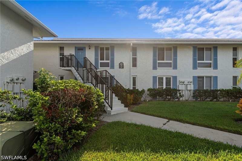 2 bedroom Condominium at 263 Palm Dr 4, Glades Country Club, Naples — photo 1